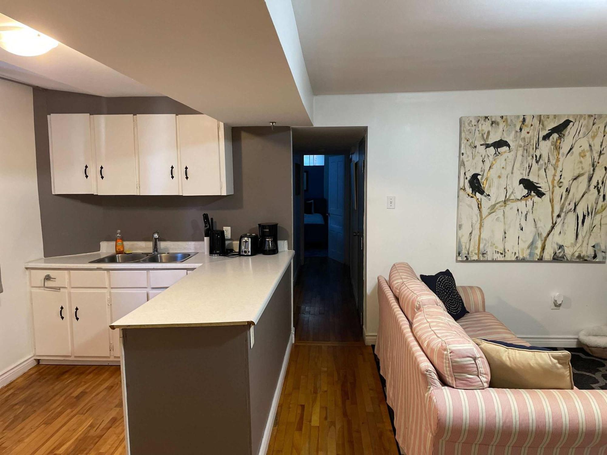 Inglis Heritage Cozy 2-Bedroom Near Waterfront & Dining, Unit D ハリファックス エクステリア 写真