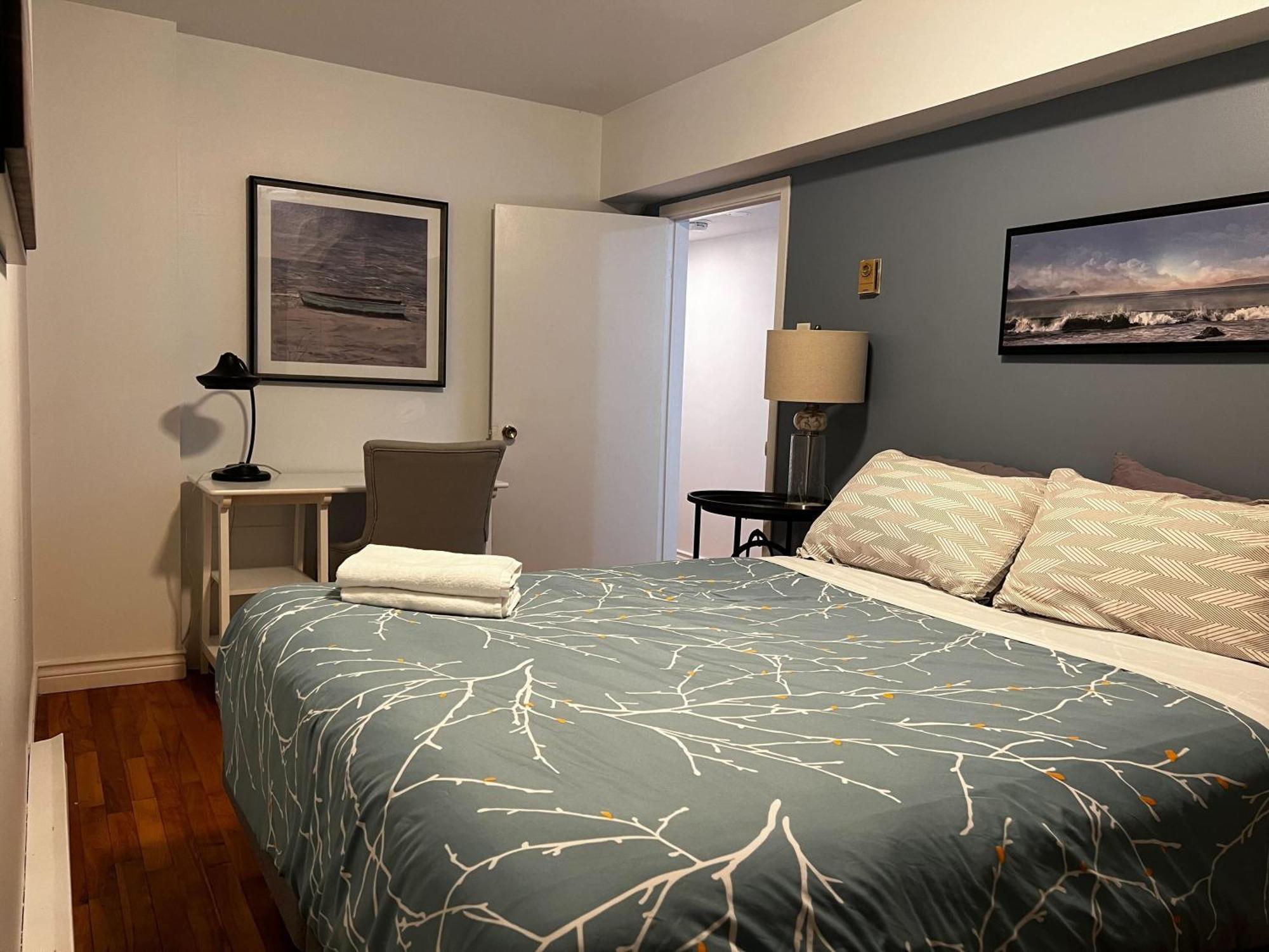 Inglis Heritage Cozy 2-Bedroom Near Waterfront & Dining, Unit D ハリファックス エクステリア 写真